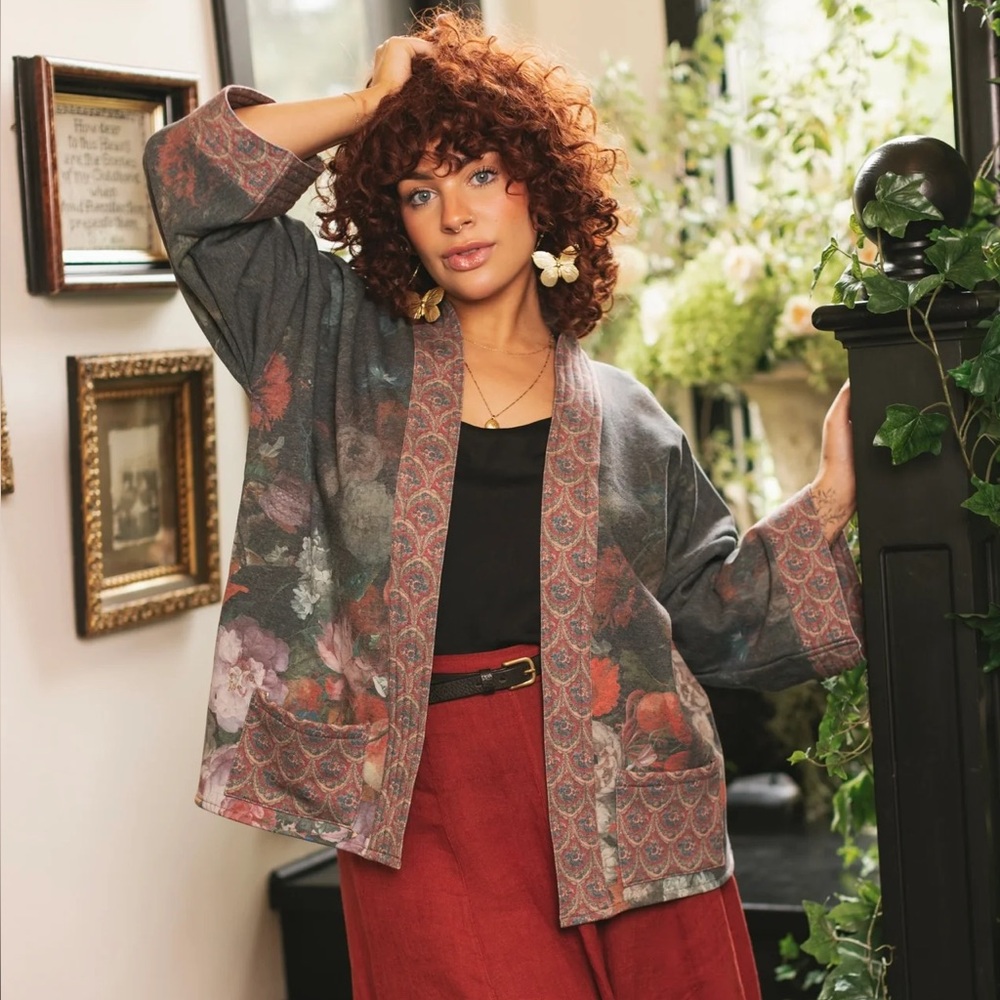 ✨Flight of Fancy Fleece Cottage  Cardigan Vintage Art Statements Jacket - Picture 2 of 13